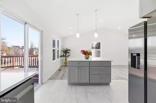 10395 Janja Ct, Manassas, VA 20110 - Photo 12