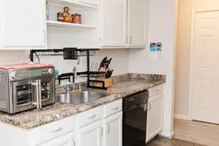 9576 Jayhawk Terrace, Manassas, VA 20110 - Photo 6