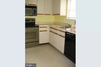 8444 Georgian Court, Manassas, VA 20110 - Photo 8