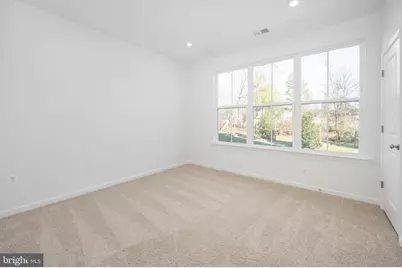 10157 Queens Way, Manassas, VA 20110 - Photo 14