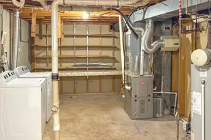 9212 Landgreen St, Manassas, VA 20110 - Photo 34