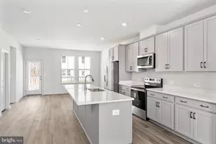 10161 Queens Wy, Manassas, VA 20110 - Photo 16