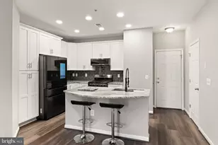 9541 Center St, Manassas, VA 20110 - Photo 4