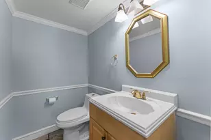 9081 Bonham Cir, Manassas, VA 20110 - Photo 12