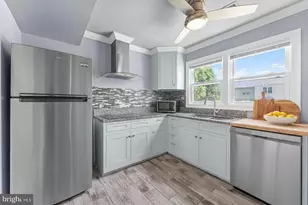 9081 Bonham Cir, Manassas, VA 20110 - Photo 2