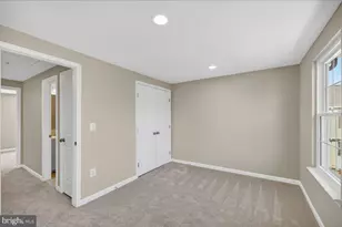 8357 Georgian Ct, Manassas, VA 20110 - Photo 22