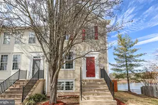 10260 Magnolia Grove Dr, Manassas, VA 20110 - Photo 2