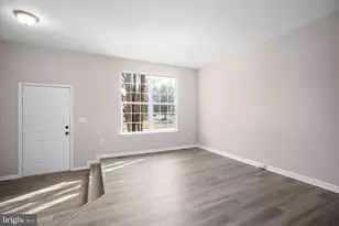 10260 Magnolia Grove Dr, Manassas, VA 20110 - Photo 6