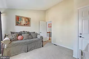 8591 Signal Hill Rd, Manassas, VA 20110 - Photo 18