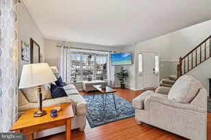 10274 Racquet Cir, Manassas, VA 20110 - Photo 6