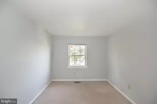 8385 Woodline Ct, Manassas, VA 20110 - Photo 22