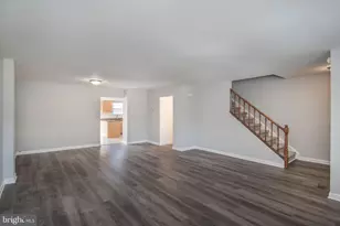 8385 Woodline Ct, Manassas, VA 20110 - Photo 2