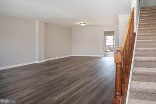 8385 Woodline Ct, Manassas, VA 20110 - Photo 4