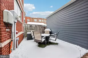 8956 Center St, Manassas, VA 20110 - Photo 36