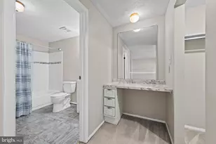 8392 Shady Grove Cir, Manassas, VA 20110 - Photo 18