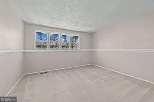 8392 Shady Grove Cir, Manassas, VA 20110 - Photo 12