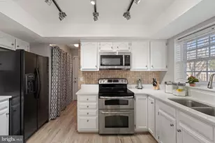 8510 Clearridge Ln, Manassas, VA 20110 - Photo 14