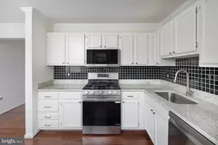 8770 Deblanc Pl, Manassas, VA 20110 - Photo 20