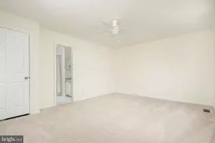 8770 Deblanc Pl, Manassas, VA 20110 - Photo 30