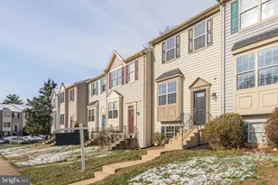 8770 Deblanc Pl, Manassas, VA 20110 - Photo 4