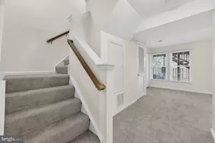 10315 O'Connell Ct, Manassas, VA 20110 - Photo 6