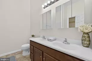 10315 O'Connell Ct, Manassas, VA 20110 - Photo 24