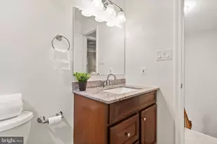 8737 Bretton Woods Dr, Manassas, VA 20110 - Photo 22