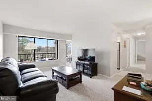 9569 Coggs Bill Dr, Manassas, VA 20110 - Photo 4