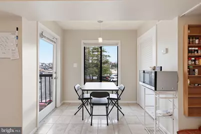 9569 Coggs Bill Drive #301, Manassas, VA 20110 - Photo 6