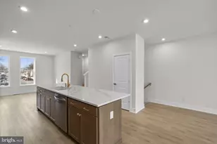 9747 Grant Ave, Manassas, VA 20110 - Photo 6