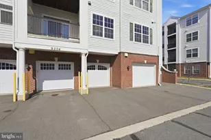 9204 Charleston Dr, Manassas, VA 20110 - Photo 2