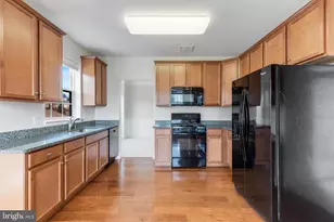 9204 Charleston Dr, Manassas, VA 20110 - Photo 24