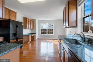 9204 Charleston Dr, Manassas, VA 20110 - Photo 22