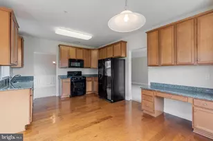 9204 Charleston Dr, Manassas, VA 20110 - Photo 24