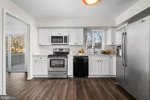 8811 Cather Ave, Manassas, VA 20110 - Photo 16