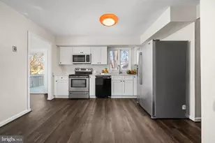 8811 Cather Ave, Manassas, VA 20110 - Photo 18