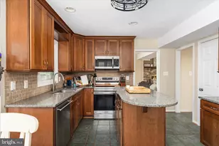 10245 Battlefield Dr, Manassas, VA 20110 - Photo 4