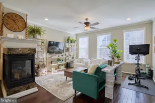 10228 Fountain Cir, Manassas, VA 20110 - Photo 10