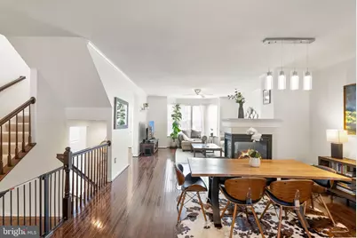 10226 Fountain Circle, Manassas, VA 20110 - Photo 6