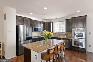 10226 Fountain Cir, Manassas, VA 20110 - Photo 12