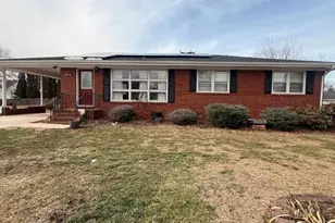 8918 Virginia Ave, Manassas, VA 20110 - Photo 1