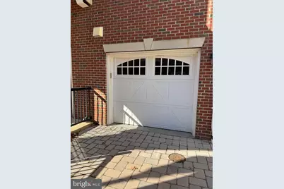 9202 Charleston Drive #405, Manassas, VA 20110 - Photo 2