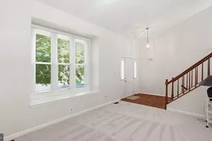 10319 Lee Manor Dr, Manassas, VA 20110 - Photo 2