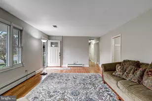 8909 Hill Pl, Manassas, VA 20110 - Photo 8