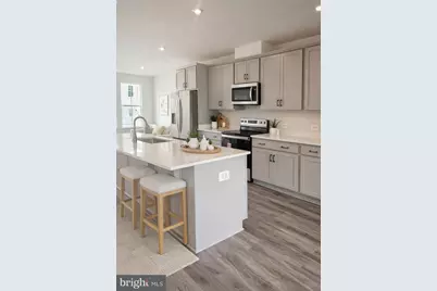 10165 Queens Way, Manassas, VA 20110 - Photo 2