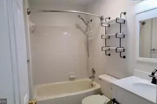 8949 Princeton Park Dr, Manassas, VA 20110 - Photo 16