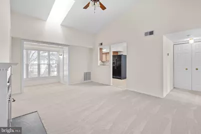 9250 Niki Place #302, Manassas, VA 20110 - Photo 4