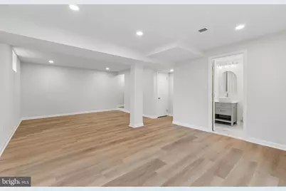 8928 Rolling Road, Manassas, VA 20110 - Photo 28