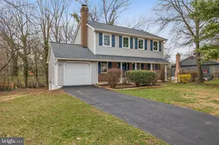 8928 Rolling Rd, Manassas, VA 20110 - Photo 2