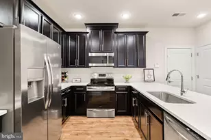 10312 Ratcliffe Trl, Manassas, VA 20110 - Photo 6